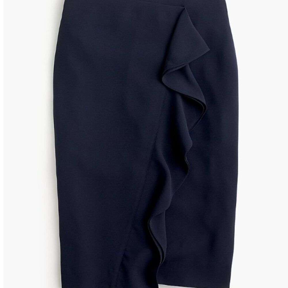 Like New! J.Crew Ruffle Pencil Skirt in White in Size 6